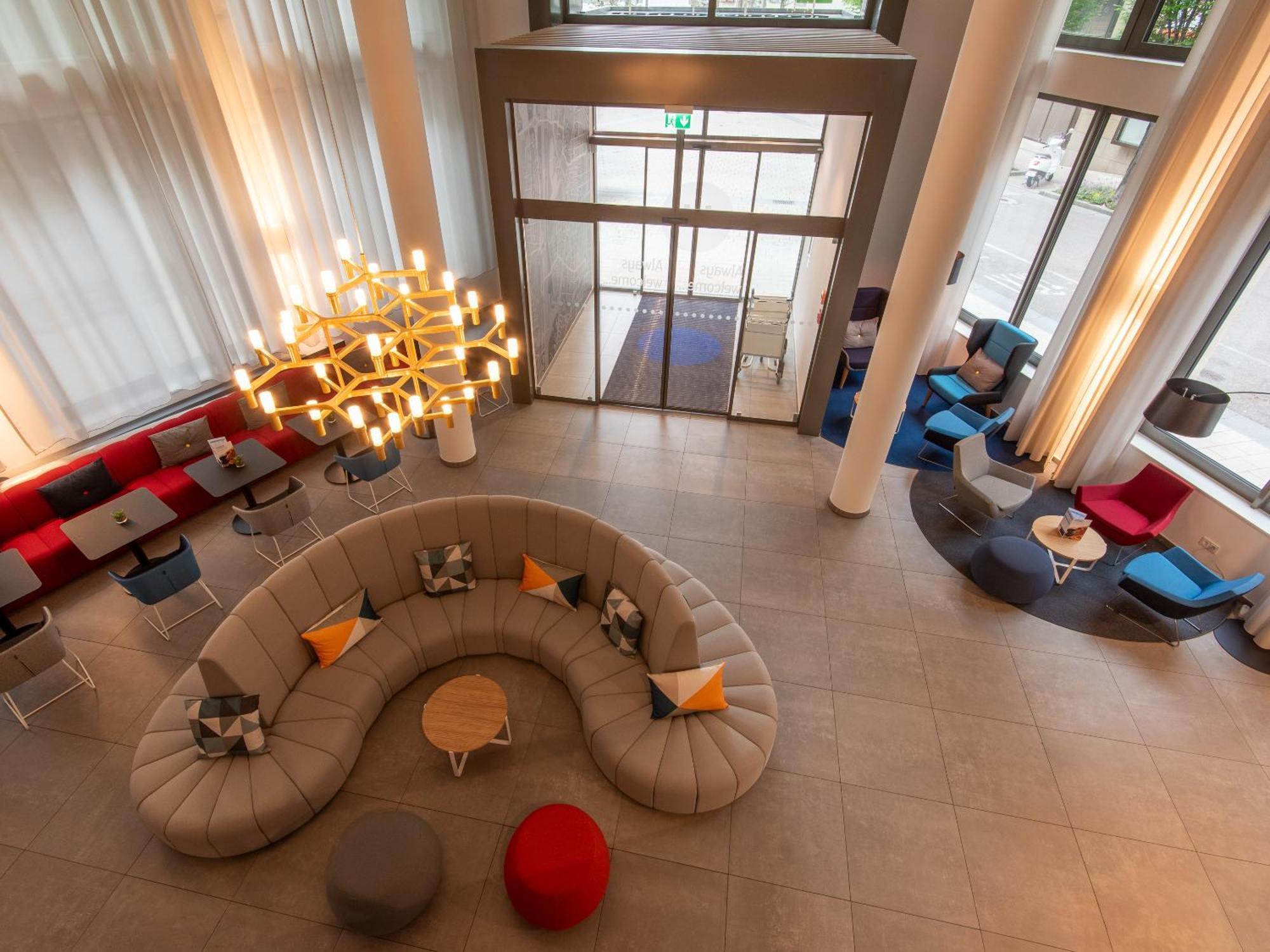 Holiday Inn Express Heilbronn By Ihg ภายนอก รูปภาพ
