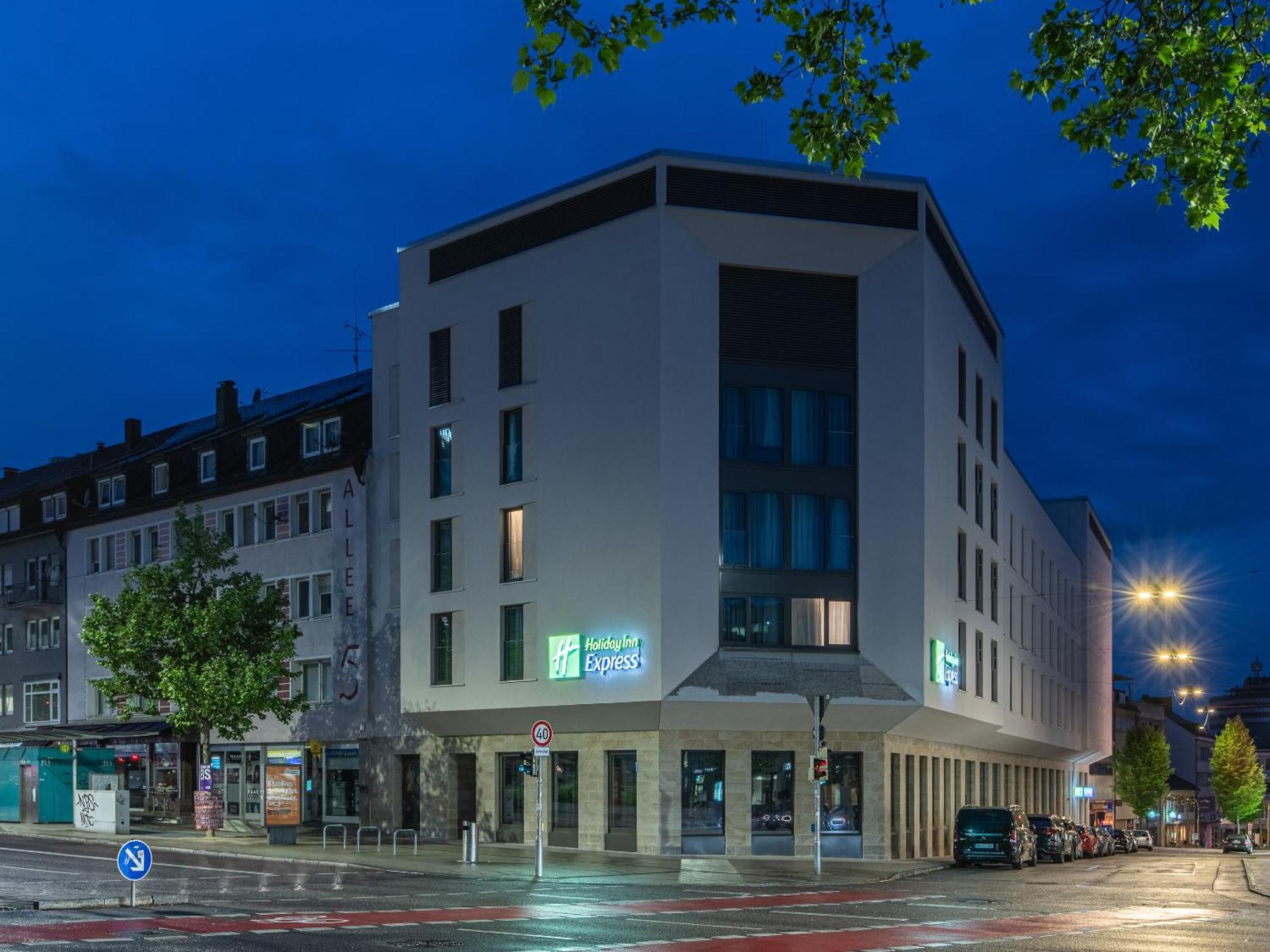 Holiday Inn Express Heilbronn By Ihg ภายนอก รูปภาพ
