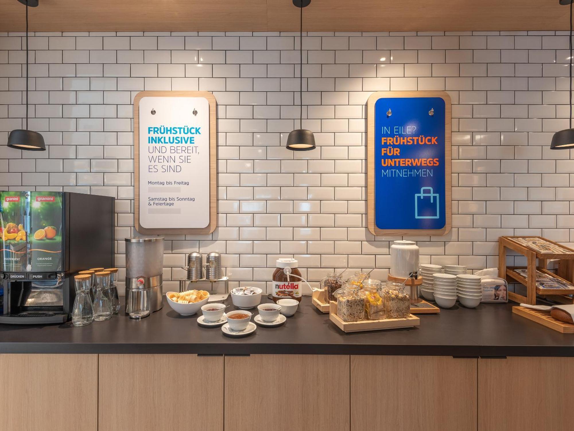 Holiday Inn Express Heilbronn By Ihg ภายนอก รูปภาพ