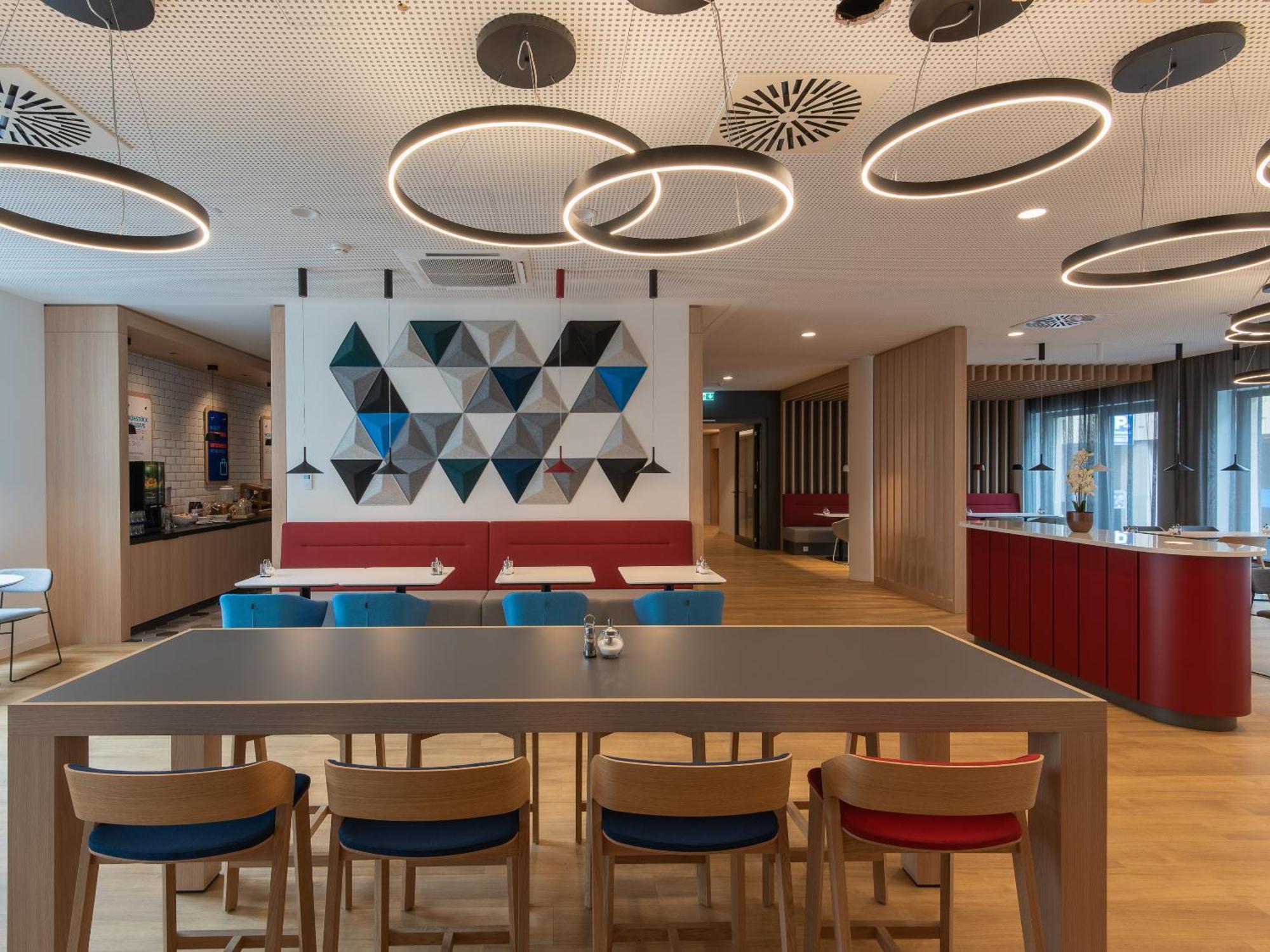 Holiday Inn Express Heilbronn By Ihg ภายนอก รูปภาพ