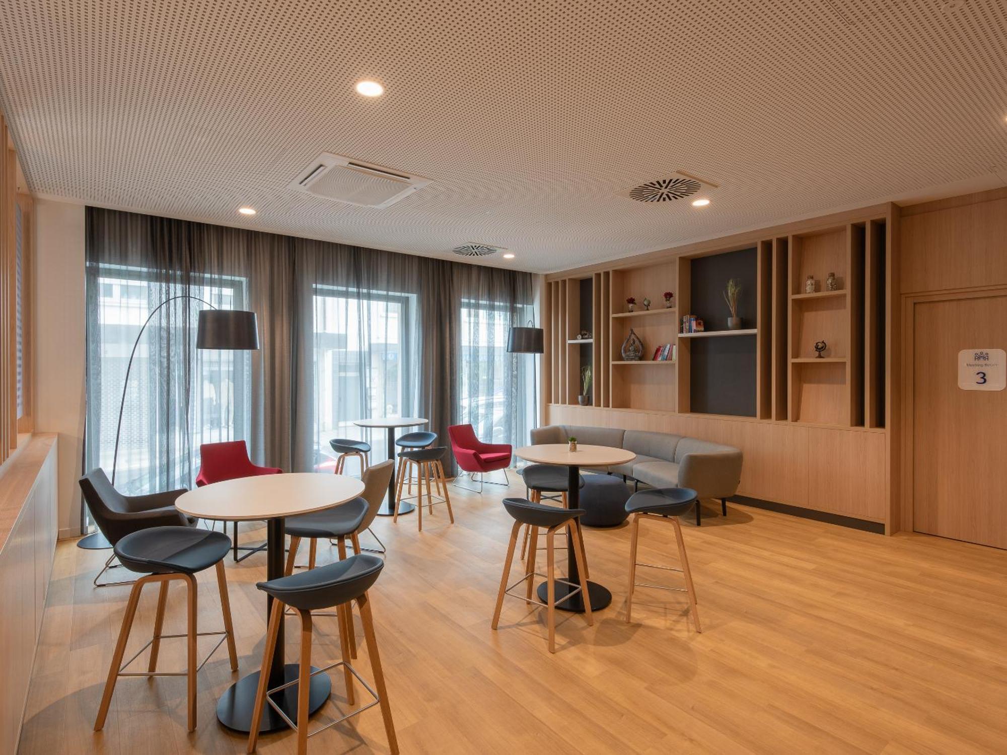 Holiday Inn Express Heilbronn By Ihg ภายนอก รูปภาพ