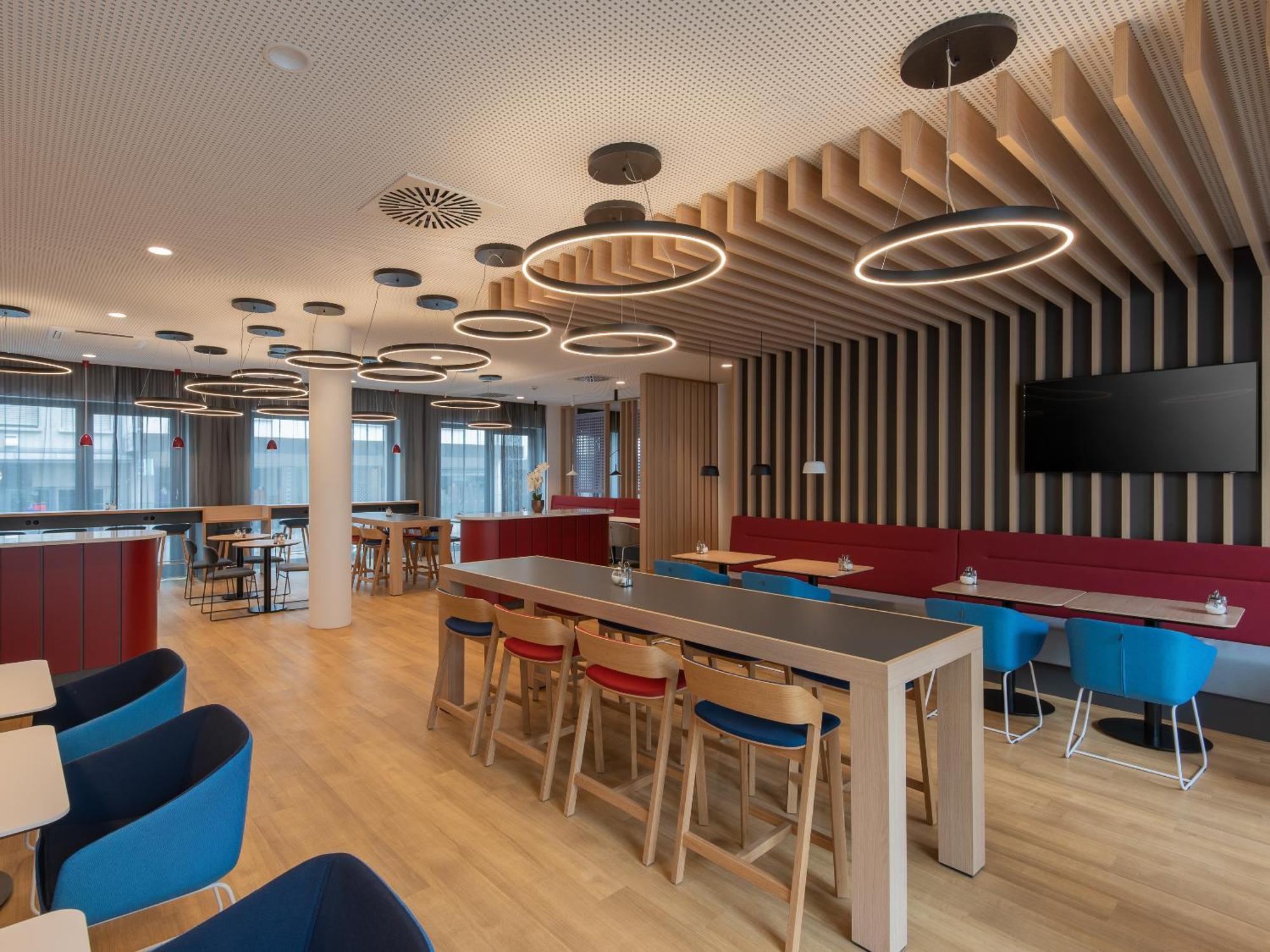 Holiday Inn Express Heilbronn By Ihg ภายนอก รูปภาพ